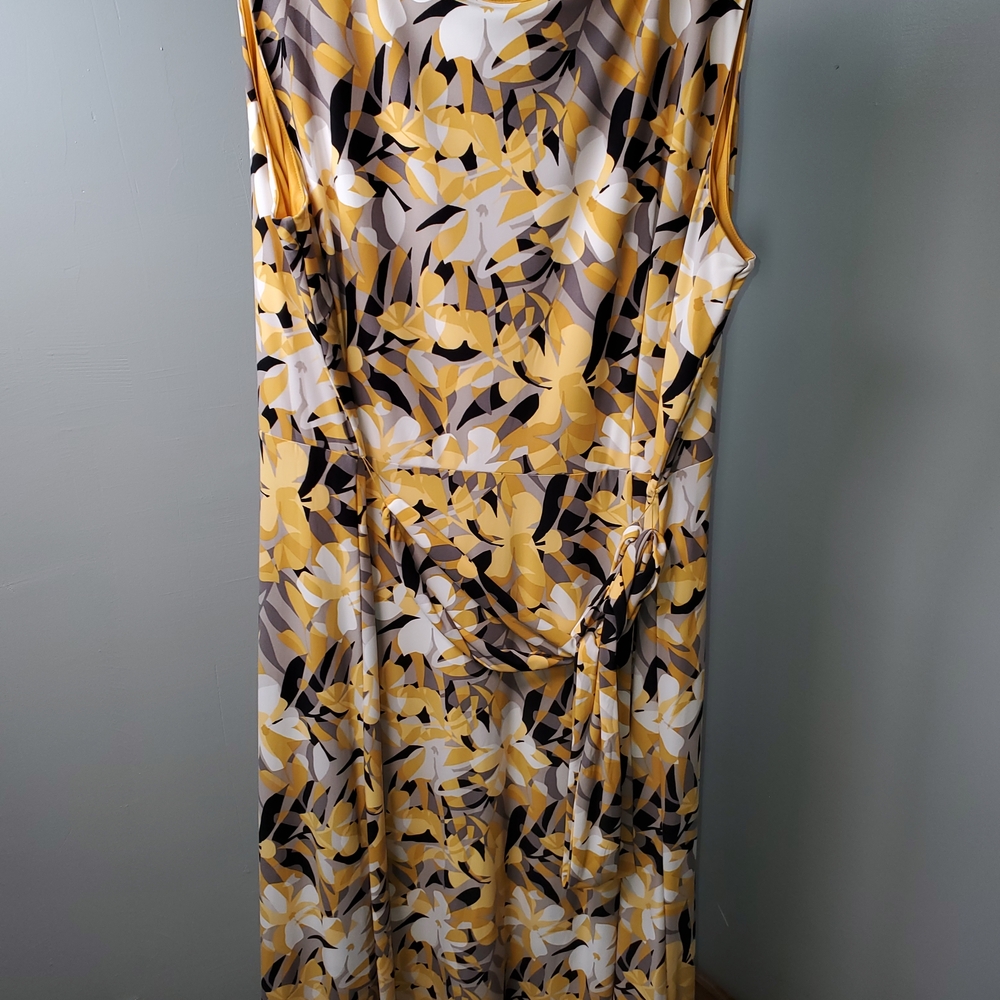 Kasper Yellow and Black Floral Maxi Dress